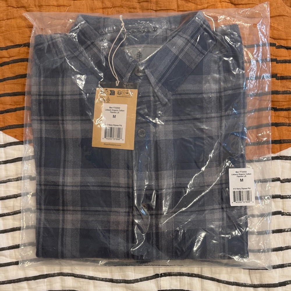 MEN'S LIEBACK ORGANIC COTTON FLANNEL L/S. Size medium. New with tags.